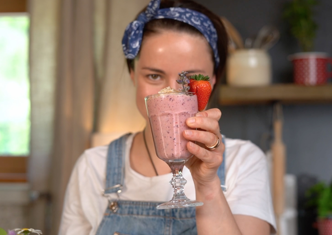 Frozen Joghurt mit frischen Beeren &amp; Buttermilch - BatiLoo